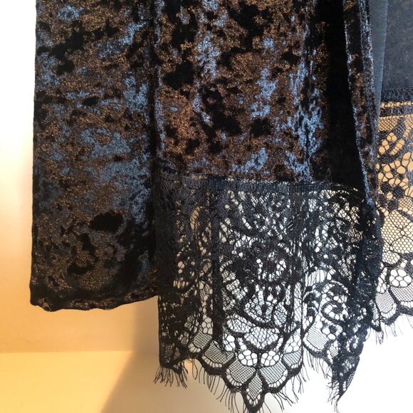 Voice Of California Size Medium Women's Cardigan NWOT - Picture 2 of 6